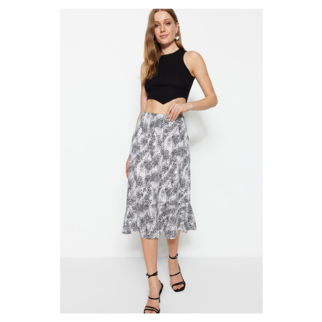 Trendyol Knitted Black Midi Skirt With Ruffles and Animal Patterns