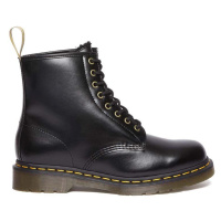 Farmářky Dr. Martens Vegan 1460 dámské, černá barva, na plochém podpatku, zateplené, DM31136001