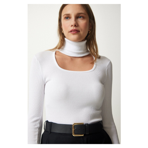 Happiness İstanbul Women's White Cut Out Detailed Turtleneck Corded Knitted Blouse