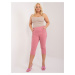 Prašně růžové kalhoty větší velikosti s 3/4 nohavicemi