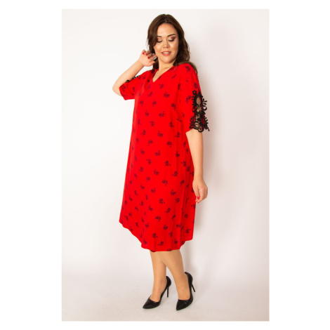Šaty pro ženy Šans ve velikosti plus, červené, z tkané viskózy, s krajkovým detailem ve výstřihu Şans
