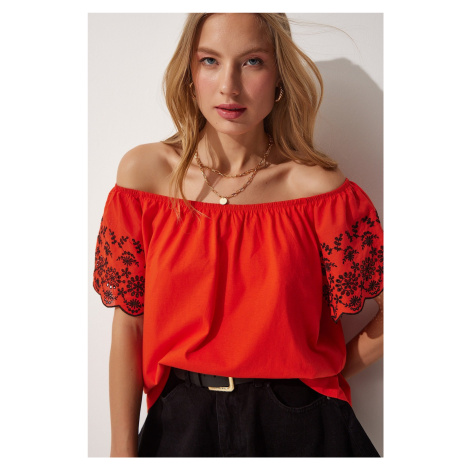 Happiness İstanbul Women's Red Carmen Collar Scalloped Knitted Blouse