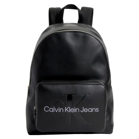 Dámské batohy Calvin Klein >>> vybírejte z 84 batohů Calvin Klein ZDE |  Modio.cz