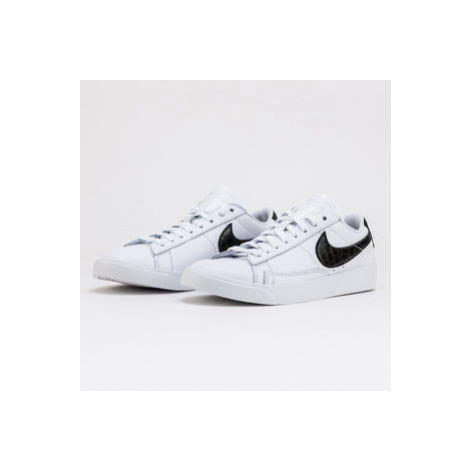 Nike W Blazer Low white / black