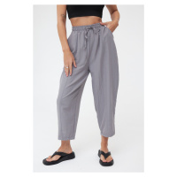 Laluvia Gray Pocketed Ayrobin Shalwar Trousers