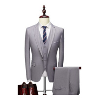 Luxusní pánský oblek trojdílný s vestou