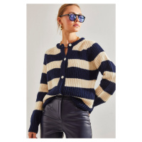 Bianco Lucci Women's Striped Buttoned Knitwear Cardigan