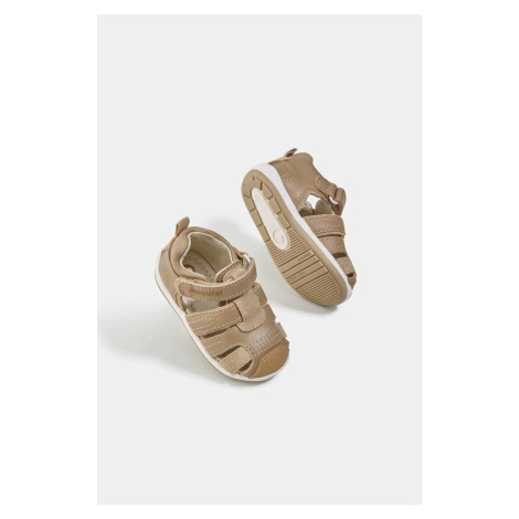 Dětské kožené sandály Mayoral hnědá barva