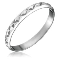 Stříbrný prsten 925 - lesklý povrch, zářezy ve tvaru X