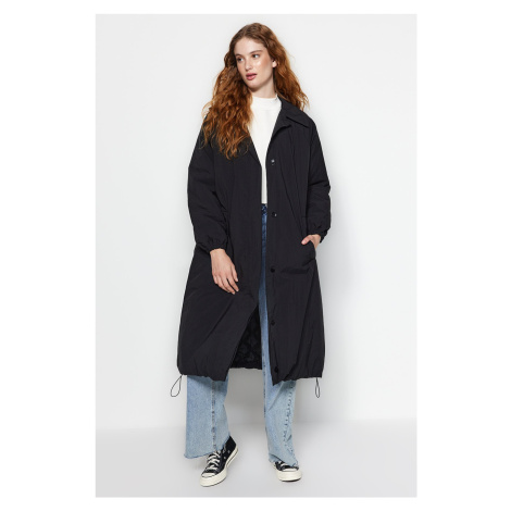 Trendyol Black Premium Oversize vodoodpudivý dlouhý kabát