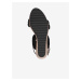 Černé dámské kožené sandály na klínku Caprice