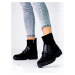 Komfortní černé dámské kotníčkové boty na plochém podpatku