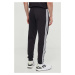 Tepláky adidas Originals 3-Stripes Pant černá barva, s aplikací, IU2353