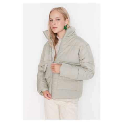 Trendyol Mint Oversize péřový kabát s vysokým výstřihem