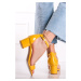 Žluté lakované sandály na hrubém podpatku Miley