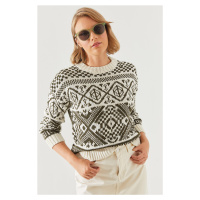 Bianco Lucci Women's Jacquard Sweater