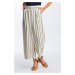 KALHOTY GANT D2. STRIPE LINEN CROPPED WIDE PANT bílá