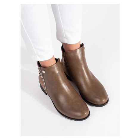 Exkluzívní dámské kotníčkové boty bez podpatku