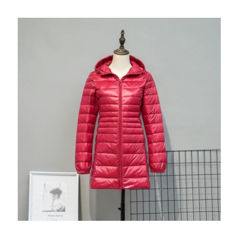 Dlouhá dámská péřová bunda – lehká, větruodolná, zimní s kapucí