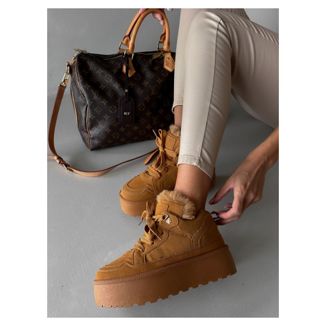 Hnědé boty SOLWEG s vysokou platformou