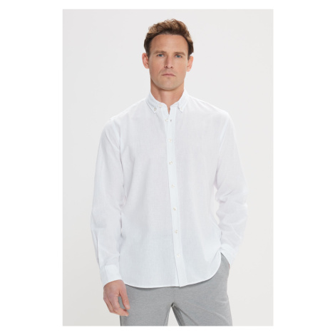AC&Co / Altınyıldız Classics Men's White Comfort Fit Relaxed Cut Linen Buttoned Collar Casual Sh