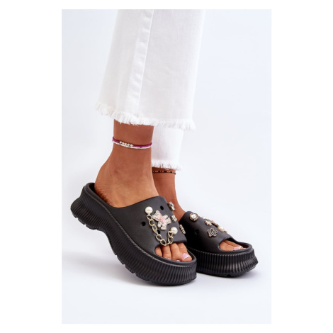 Dámské pěnové pantofle s ozdobami černá Afariana Kesi