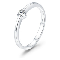 Stříbrný svatební prsten s kamínkem