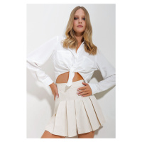 Trend Alaçatı Stili Women's White Double Pocket Front Tie Aerobin Crop Shirt