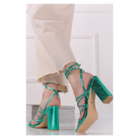 Zelené sandály na hrubém podpatku Alba