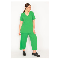 Şans Women's Green Camisole Set With Knitted Elastic Waist, Wide Legs Trousers and a V-Neck Blou