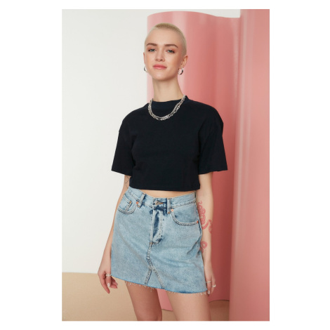 Trendyol Navy Blue High Neck Crop Knitted Blouse