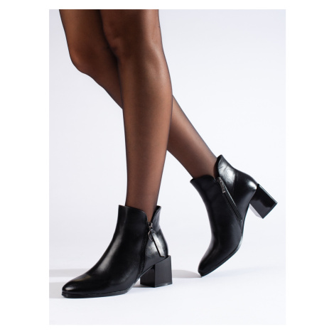 Trendy dámské kotníčkové boty černé na širokém podpatku W. POTOCKI