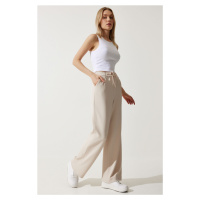 Happiness İstanbul Women's Cream Wide Leg Sweatpants