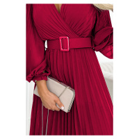 Dámské plisované šaty ve vínové bordó barvě s výstřihem a opaskem model 18575577 - numoco basic
