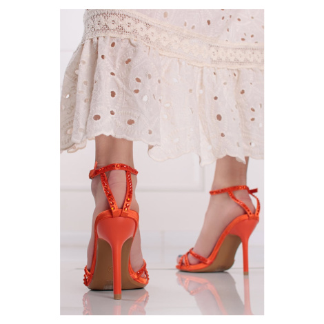 Oranžové sandály na tenkém podpatku s ozdobnými kamínky Lola Ideal