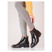 Designové dámské kotníčkové boty černé na plochém podpatku