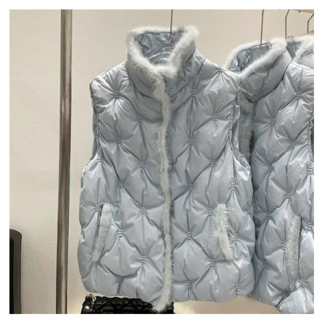 Dámská kožešinová vesta s výšivkou a pravou norkovou kožešinou