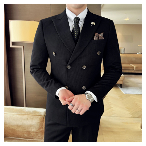 Módní třídílný pánský oblek s dvouřadým sakem a vestou