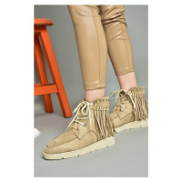 Fox Shoes R973530502 Women's Beige Suede Tasseled Boots