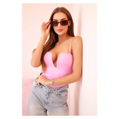 Kesi Włoski Dámská halenka s body bez ramínek, volánky a výstřihem do V světle růžová