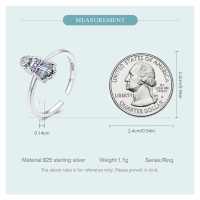 Elegantní stříbrný prsten s barevnými kamínky