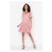 Trendyol Světle růžové tkané šaty s čtvercovým výstřihem