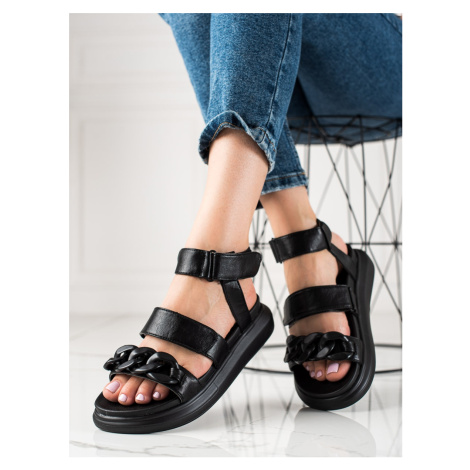 Stylové černé dámské sandály bez podpatku