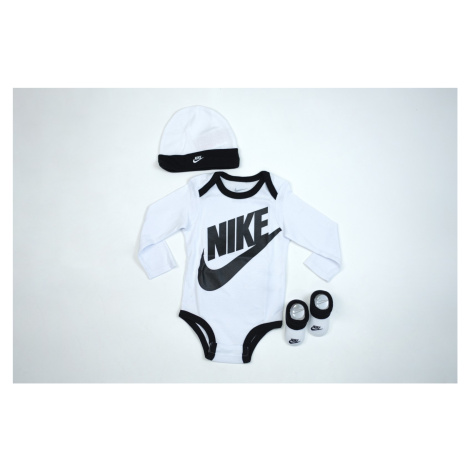 Nike futura logo ls hat / bodysuit / bootie 3pc 6-12 m