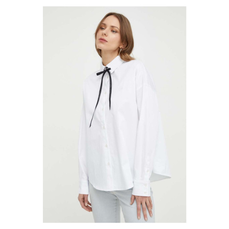 Košile Guess NICLA dámská, bílá barva, relaxed, s klasickým límcem, W4RH51 WD2M1