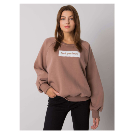 TMAVĚ BÉŽOVÁ MIKINA S NÁPISEM -BEIGE BASIC