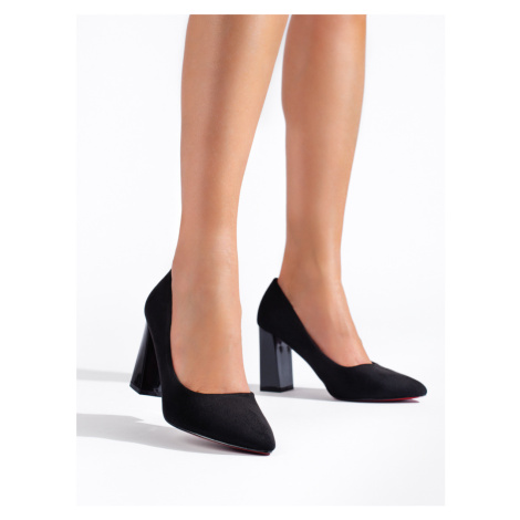 Krásné černé dámské lodičky na širokém podpatku