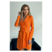 Oranžové krátké šaty s dlouhými rukávy