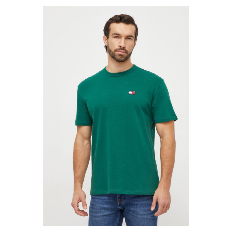 Bavlněné tričko Tommy Jeans zelená barva, s aplikací, DM0DM17995 Tommy Hilfiger