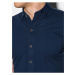Tmavě modrá pánská košile s krátkým rukávem K541